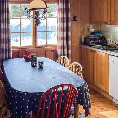 3 Bedroom Stunning In *